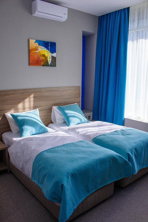 Platinum Hotel Zaporizhia Ngoại thất bức ảnh