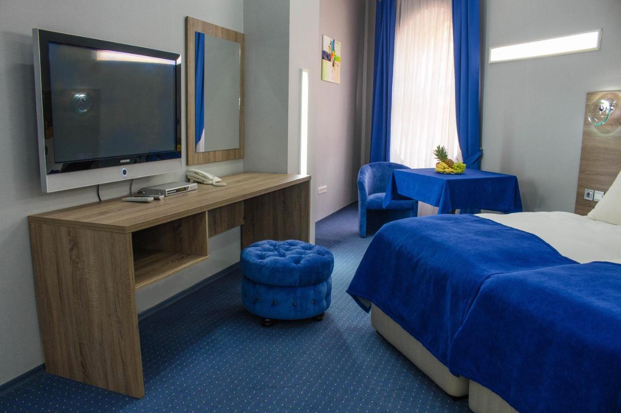 Platinum Hotel Zaporizhia Ngoại thất bức ảnh